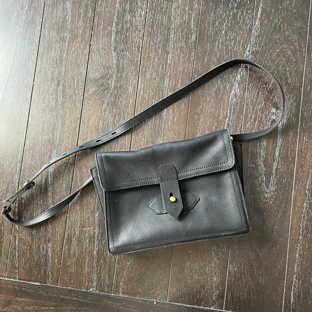 Madewell black leather sketchbook bag